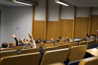 kinderuni_sta_good_vibrations_iris_gross_st_20191128_foto_caro_pesch_05.jpg (DE)