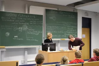 kinderuni_sta_good_vibrations_iris_gross_st_20191128_foto_caro_pesch_15.jpg (DE)