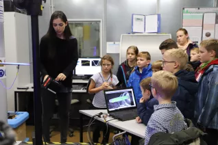 kinderuni_sta_good_vibrations_iris_gross_st_20191128_foto_caro_pesch_33.jpg (DE)