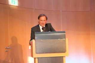 15-jahrfeier-an-der-hochschule-bonn-rhein-sieg_4.jpg (DE)