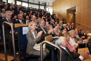 15-jahrfeier-an-der-hochschule-bonn-rhein-sieg_8.jpg (DE)