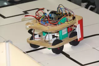 20190224_fbinf_robocupjunior_mlh093_0.jpg