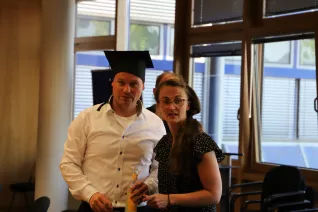 20220504_gi_sven_seele_promotion_miriam-luedtkehandjery43.jpg