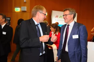 20_jahre_h-brs_festakt_audimax_20150619_foto_c._adolph_006.jpg(DE)