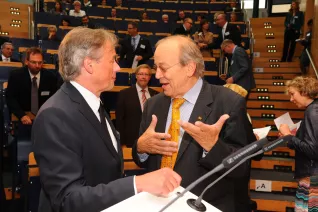 20_jahre_h-brs_festakt_audimax_20150619_foto_c._adolph_015.jpg(DE)