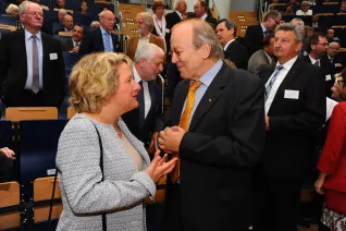 20_jahre_h-brs_festakt_audimax_20150619_foto_c._adolph_017.jpg(DE)