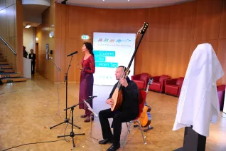 20_jahre_h-brs_festakt_audimax_20150619_foto_c._adolph_111.jpg(DE)