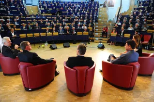 20_jahre_h-brs_festakt_audimax_20150619_foto_c._adolph_161.jpg(DE)