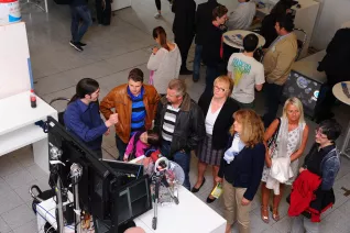 20_jahre_h-brs_umtrunk_forschungssschau_20150619_foto_c._adolph_010.jpg(DE)