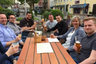 alumni-besuch_deinschrank.de_brauhaus1_u-besuch_alumni_2019-05-24.jpg (DE)
