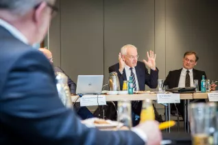 hafm_13_braun_ihne_talkrunde_foto_m._schoenfelder.jpg (DE)