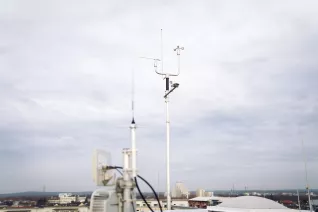 Energy meteorological installation on the roof of the university (DE)