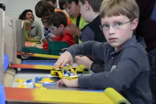 kinderuni-lego-mai-2014_25.jpg (DE)