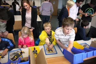 kinderuni-lego-mai-2014_32.jpg (DE)