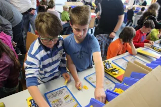 kinderuni-lego-mai-2014_39.jpg (DE)