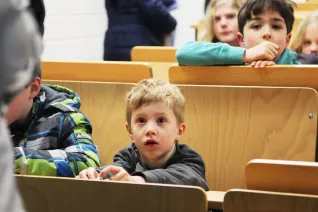 kinderuni_licht_norbert_jung_sta_20170126_foto_j._kuestenmacher_24.jpg (DE)