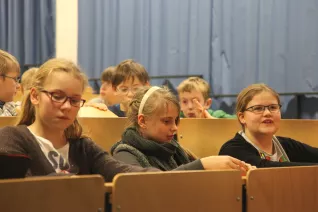 kinderuni_licht_norbert_jung_sta_20170126_foto_j._kuestenmacher_25.jpg (DE)
