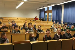 kinderuni_licht_norbert_jung_sta_20170126_foto_j._kuestenmacher_28.jpg (DE)