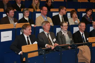 stipendienfeier_2014_foto_schallenberghsb14031.jpg (DE)