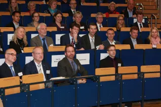 stipendienfeier_2014_foto_schallenberghsb14032.jpg (DE)