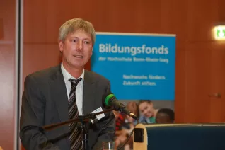 stipendienfeier_2014_foto_schallenberghsb14045.jpg (DE)