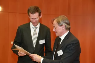 stipendienfeier_2014_foto_schallenberghsb14066.jpg (DE)