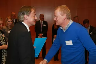 stipendienfeier_2014_foto_schallenberghsb14100.jpg (DE)