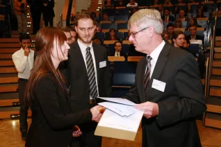 stipendienfeier_2014_foto_schallenberghsb14124.jpg (DE)