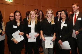 stipendienfeier_2014_foto_schallenberghsb14162.jpg (DE)