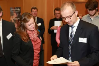 stipendienfeier_2014_foto_schallenberghsb14182.jpg (DE)