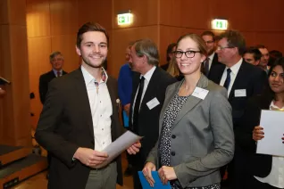 stipendienfeier_2014_foto_schallenberghsb14216.jpg (DE)