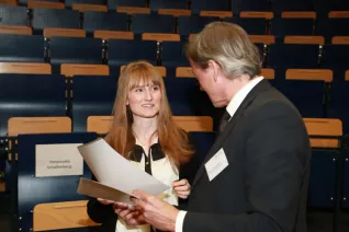 stipendienfeier_2014_foto_schallenberghsb14223.jpg (DE)