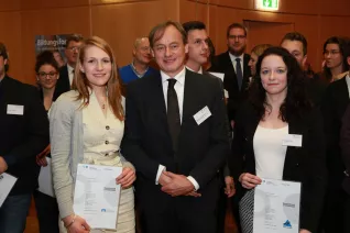 stipendienfeier_2014_foto_schallenberghsb14231.jpg (DE)