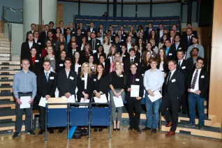 stipendienfeier_2014_foto_schallenberghsb14239.jpg (DE)