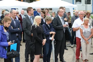 rede-ihne-grundsteinrhb_20160704_300dpi_eva_tritschler1531.jpg (DE)