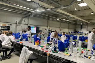 schnupperstudium_bio_6.jpg (DE)