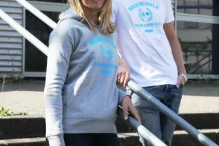 shooting_merchandise_studierende_gina_david_alex_fbwiwi_sta_20160922_foto_j._kuestenmacher_20.jpg (DE)