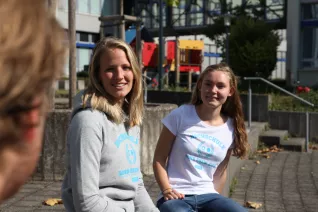 shooting_merchandise_studierende_gina_david_alex_fbwiwi_sta_20160922_foto_j._kuestenmacher_24.jpg (DE)