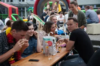 sommerfest-2016_300dpi_fotos_eva_tritschler-1315.jpg (DE)