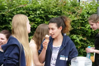 sommerfest_20160621_foto_j._kuestenmacher_img_0084.jpg (DE)