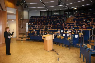 stipendienfeier-2013-page1_1.jpg (DE)