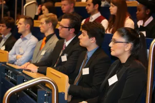 stipendienfeier-2013-page1_14.jpg (DE)