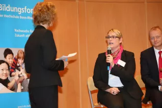 stipendienfeier-2013-page1_25.jpg (DE)