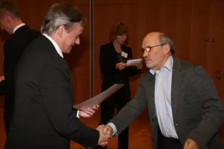 stipendienfeier-2013-page1_44.jpg (DE)