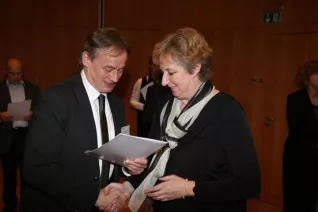 stipendienfeier-2013-page1_52.jpg (DE)