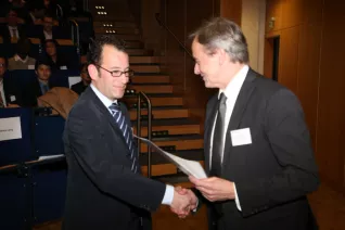 stipendienfeier-2013-page1_53.jpg (DE)