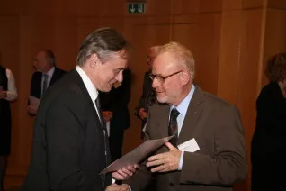 stipendienfeier-2013-page1_59.jpg (DE)