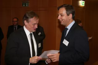 stipendienfeier-2013-page1_60.jpg (DE)