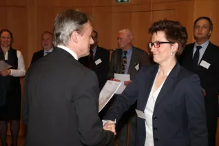 stipendienfeier-2013-page1_63.jpg (DE)