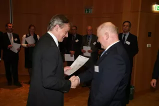 stipendienfeier-2013-page1_64.jpg (DE)